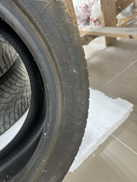 Продам шины зима 215/55/R-17