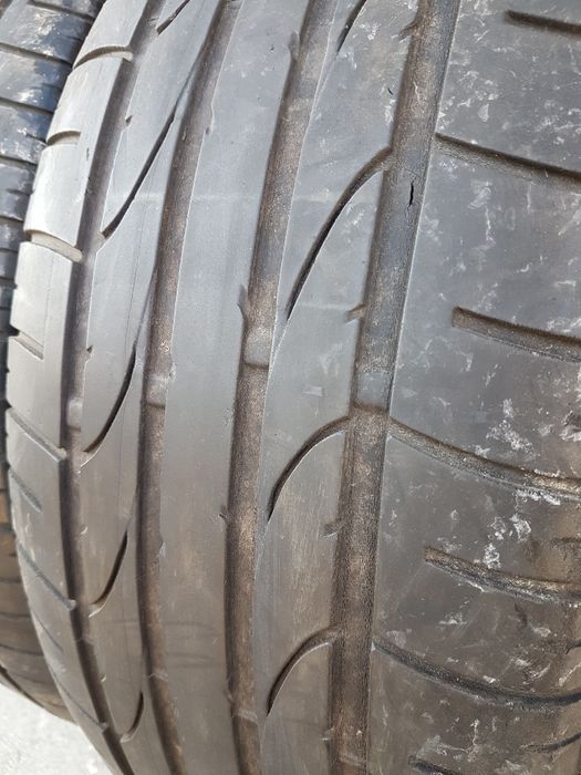 2 бр. летни гуми 235/55/17 Bridgestone DOT 2912 4 mm