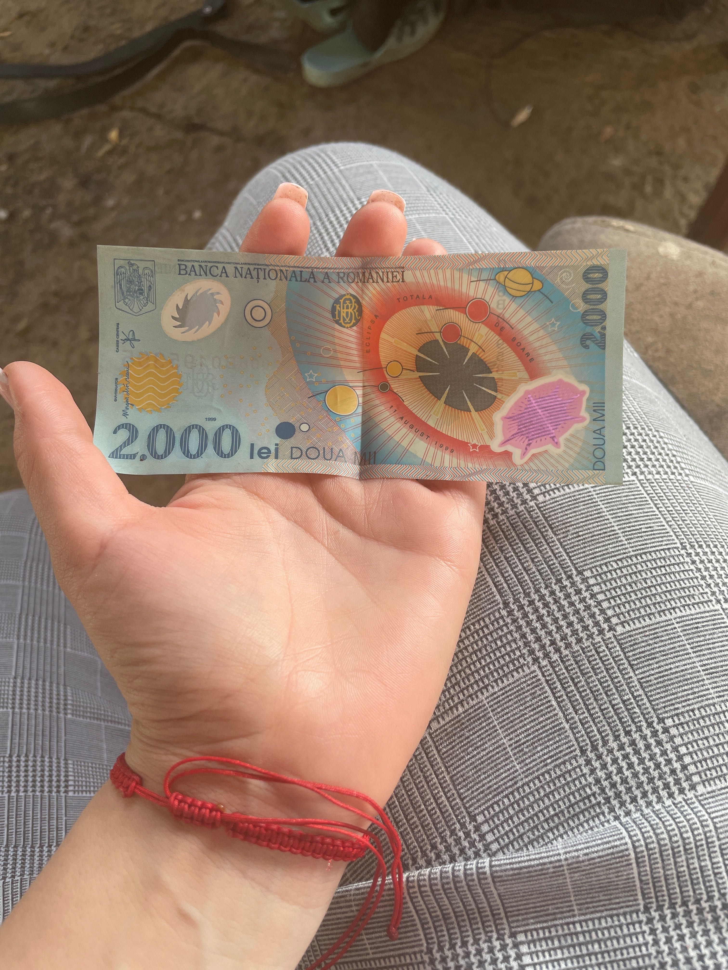 Bacnotă Două mii de lei