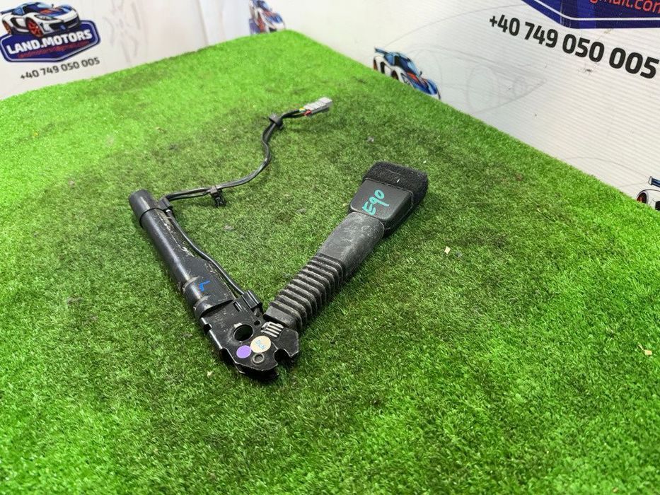 Pretensioner cu capsa stanga fata bmw seria 3 e90 / e91 2005-2013 l