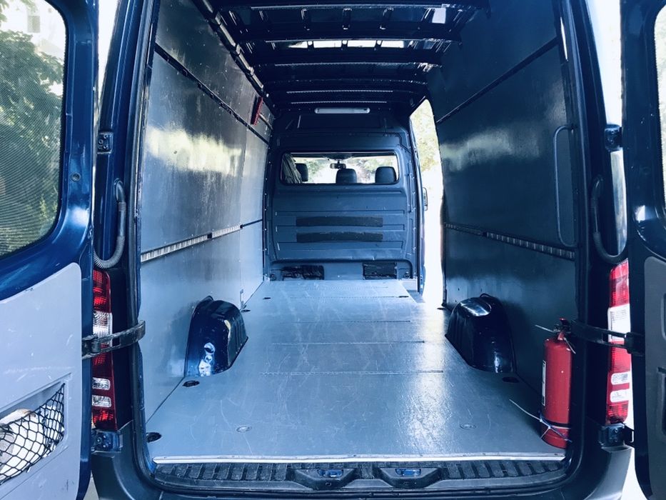 Transport marfa, mutari mobila, duba Mercedes