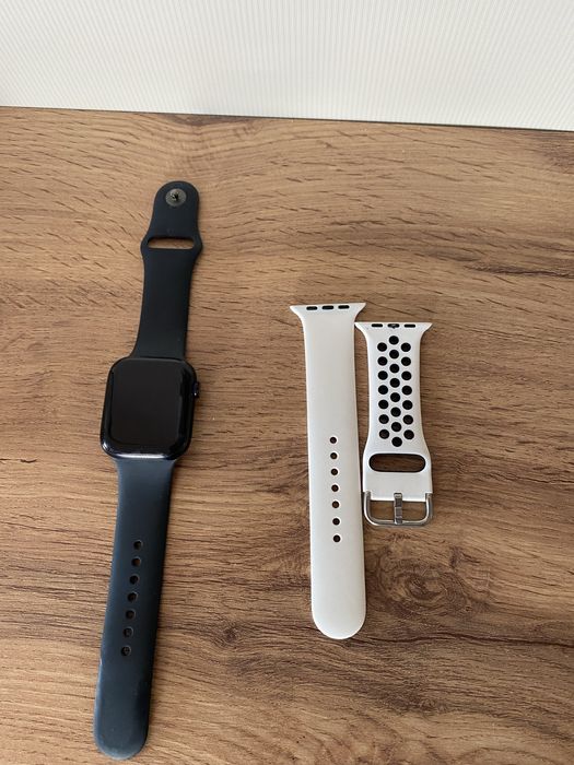 Apple Watch 8 series ,45 mm