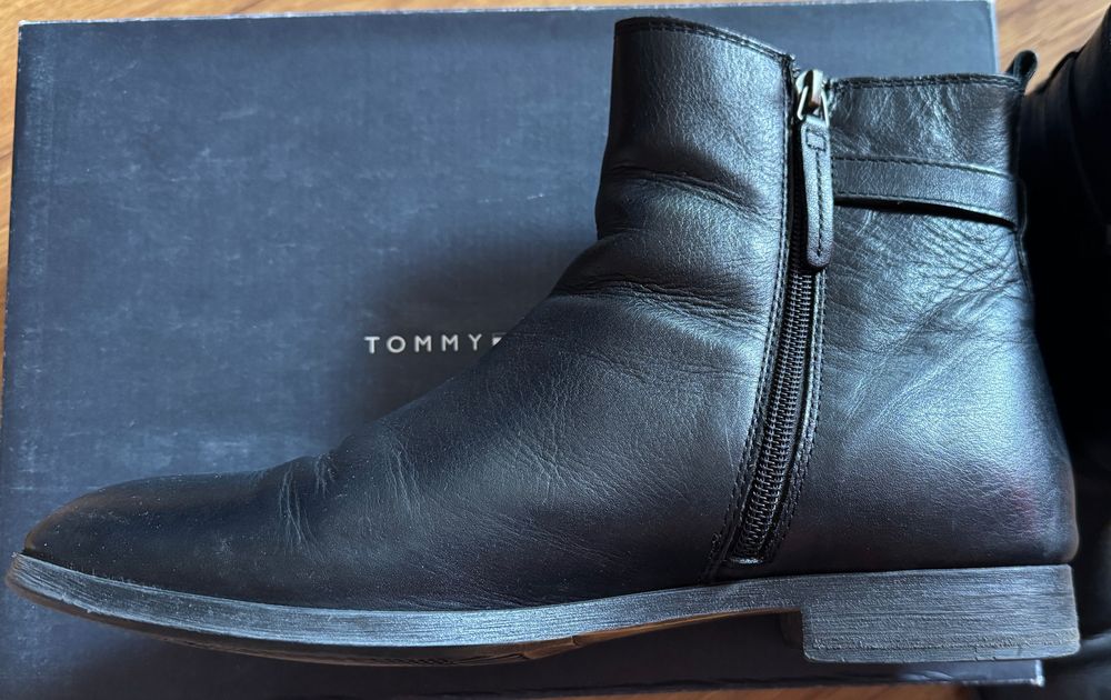 Дамски боти Tommy Hilfiger N41