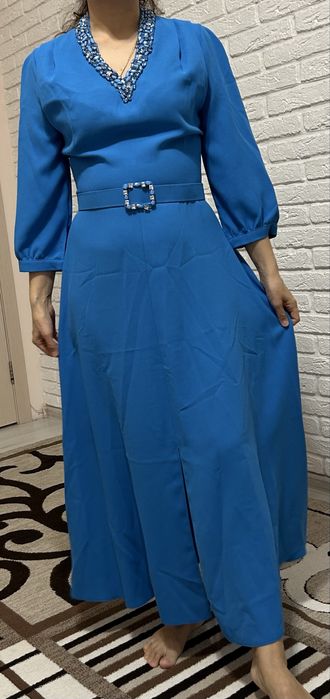 Вечерние платья.