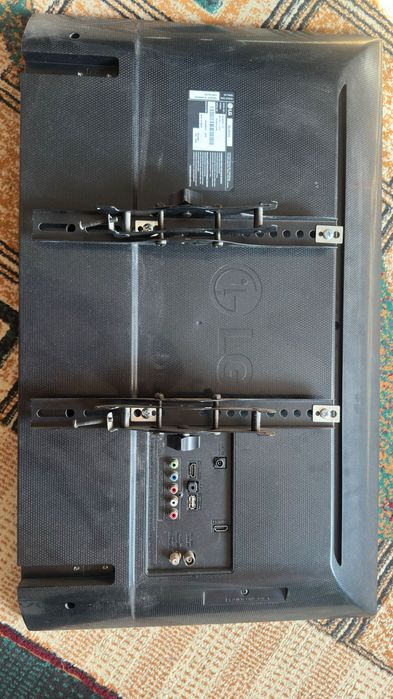 Продам Телевизор Lg 32LH512U