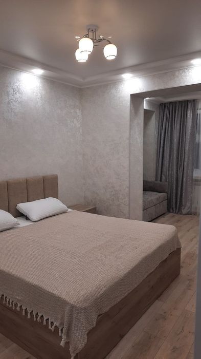 Сдаётся 2 комнатная квартира в центре на долгий срок