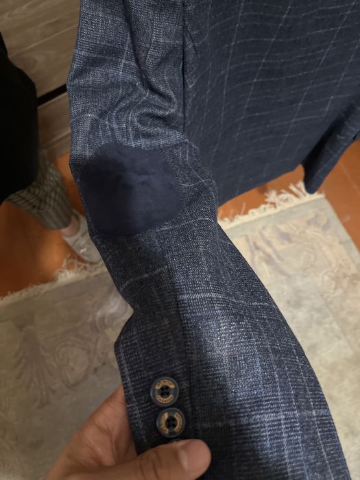 Продаю пиджак в шикарном качестве