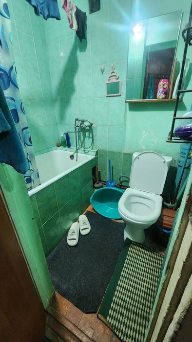 Продаётся квартира Эшонгузар 1/2/2 кирпич 2Х6