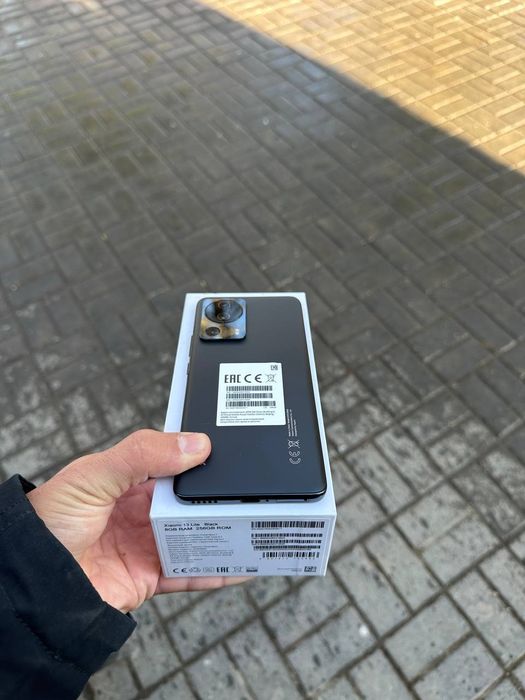 SROCHNO‼️ Xiaomi 13 lite 8/256