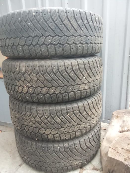 Продаю зимние шины с диском