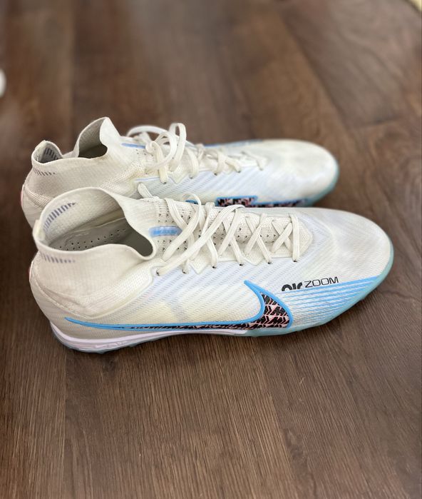 Продам б/у сороконожки nike airzoom.