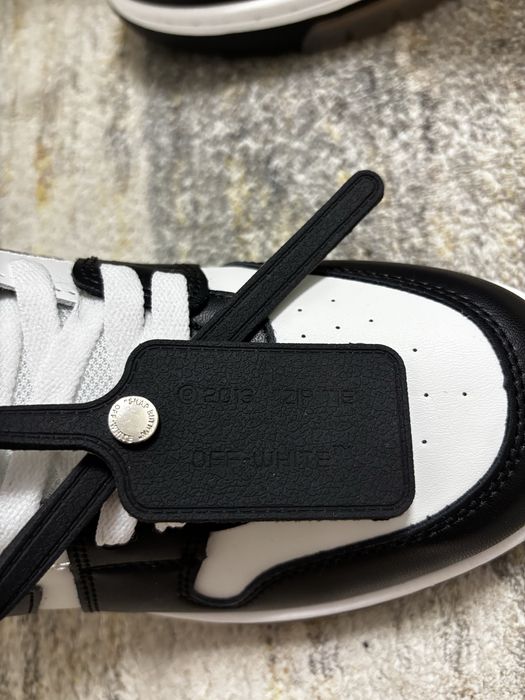 Off White Out of Office, noi 43