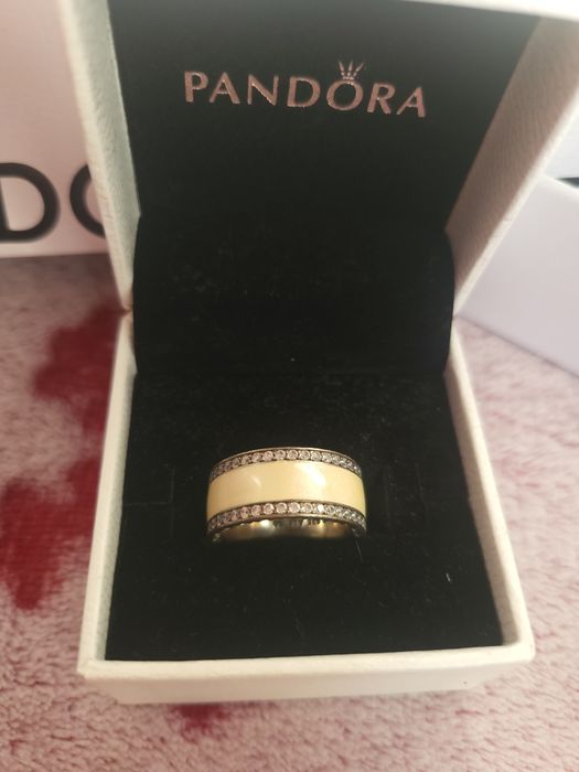 Пръстен на Pandora