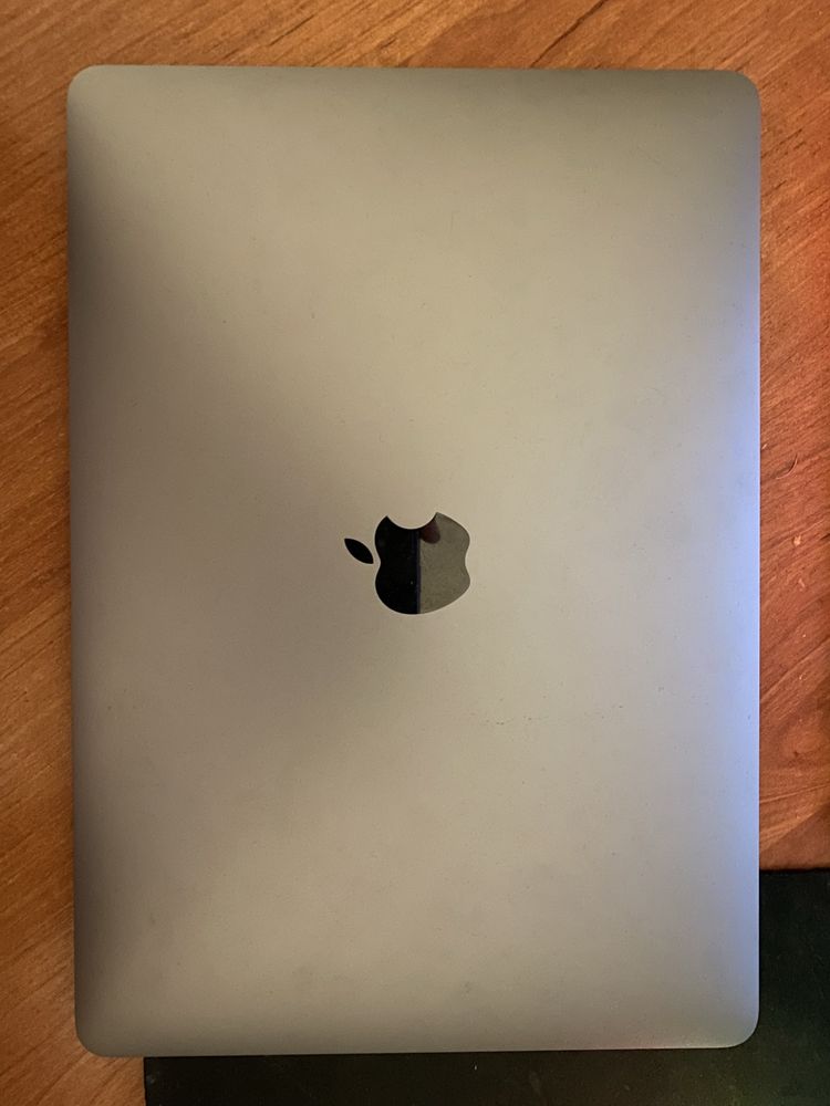 MacBook Air M1 (256gb)