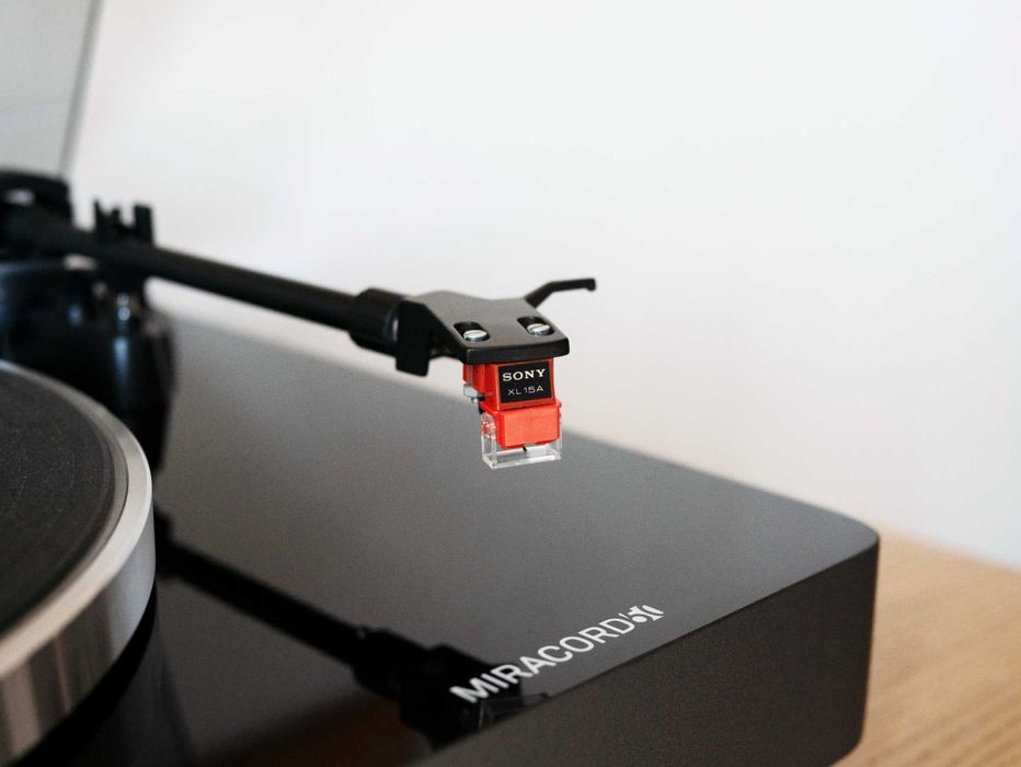 Продавам грамофон Elac Miracord 50