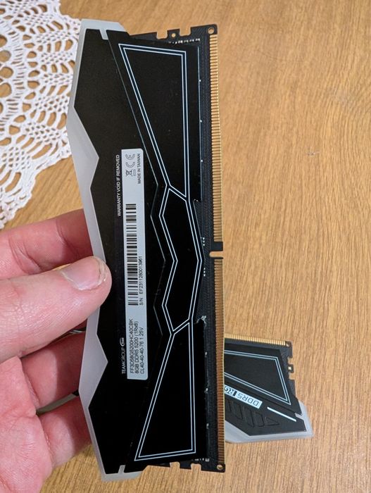 Оперативная память ОЗУ 16 ГБ (2x8) DDR5 5200 Team Group T-Force Delta