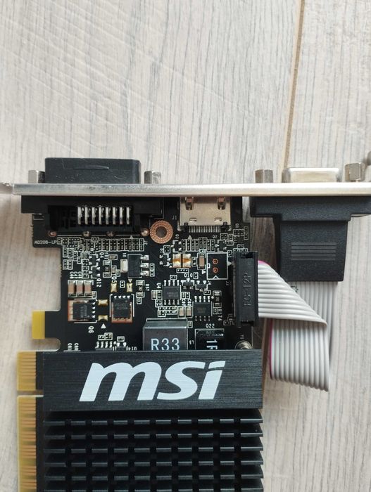 Placa video GT 710 2 GB