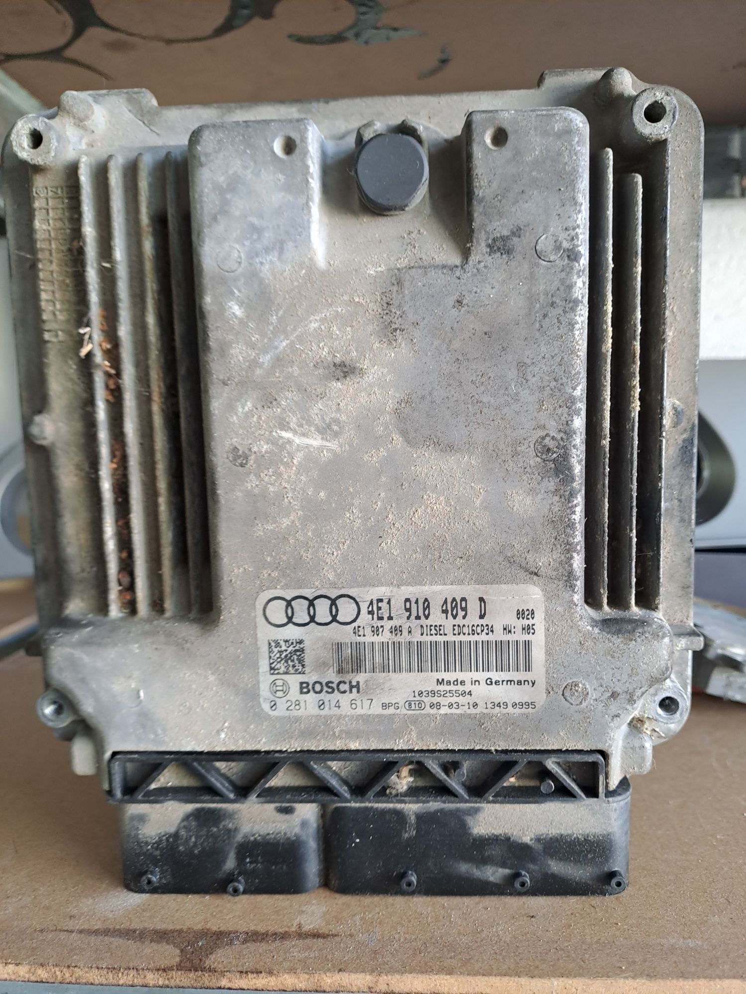Компютър Audi A8 D3 4.2 TDI