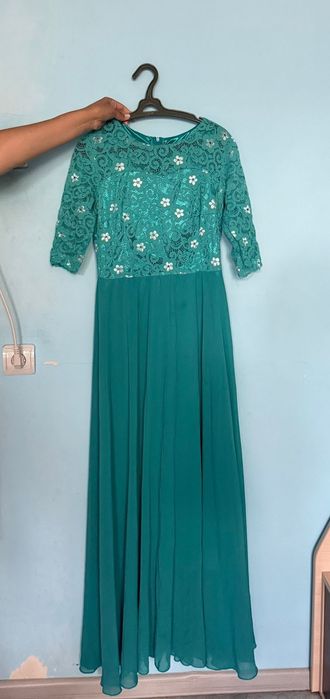 Платье в отличном состоянии