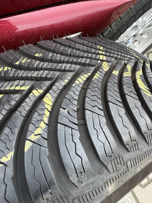 Vand 4 anvelope de iarna Michelin Alpin 5 205/65/R15
