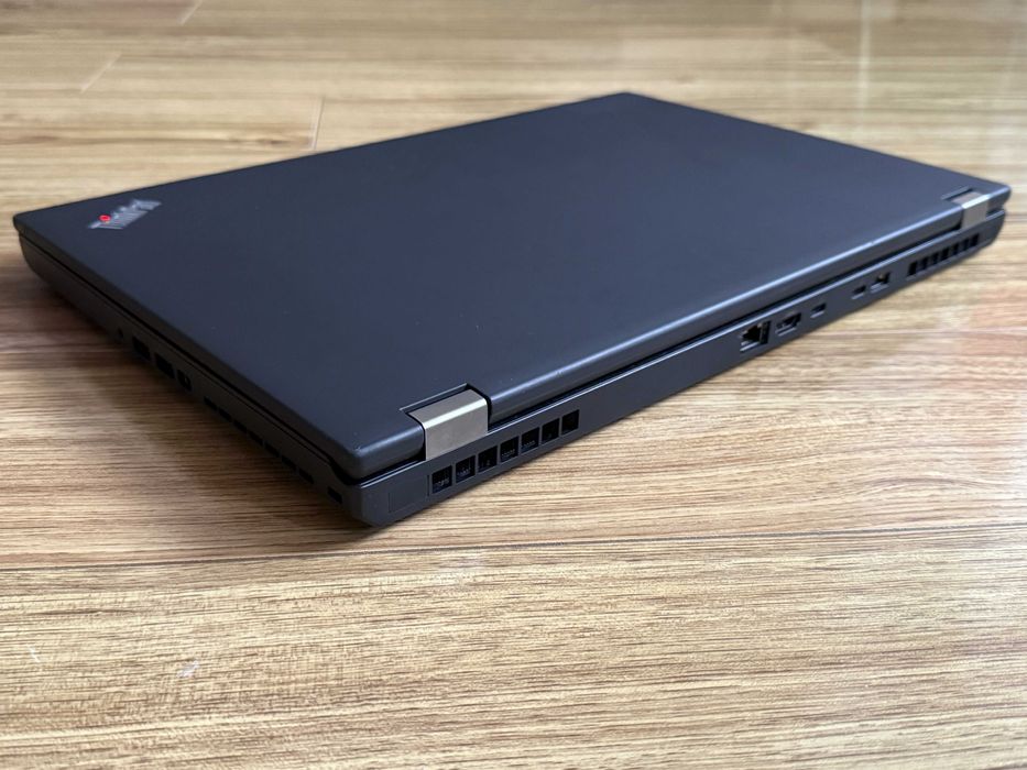 Lenovo p52`i7-8850H/Nvidia P3200-6GB/32GB RAM/512GB SSD/Бат 6ч/FHD IPS