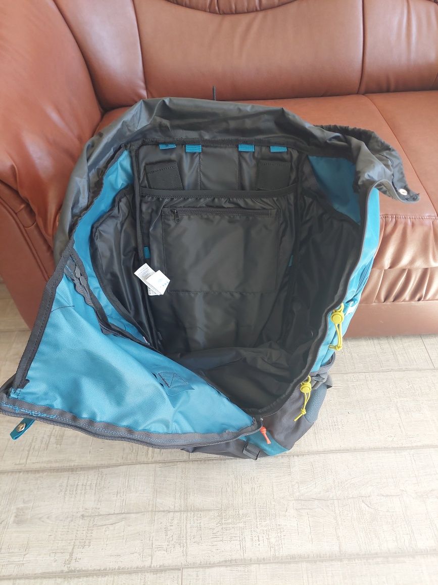 Rucsac munte Quechua Forclaz 60L