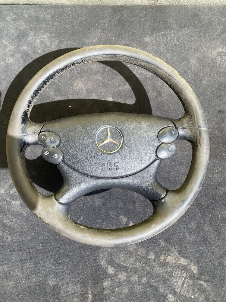 Volan Mercedes CLK W209 Pret 300 lei