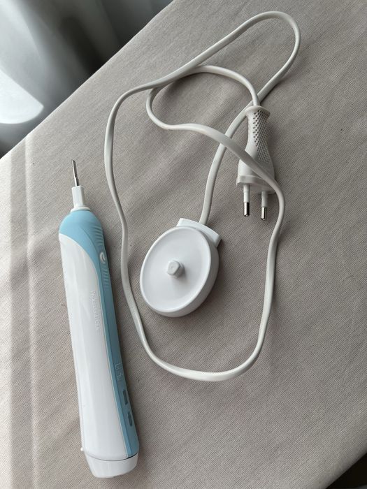 Periuta electrica Oral B Braun
