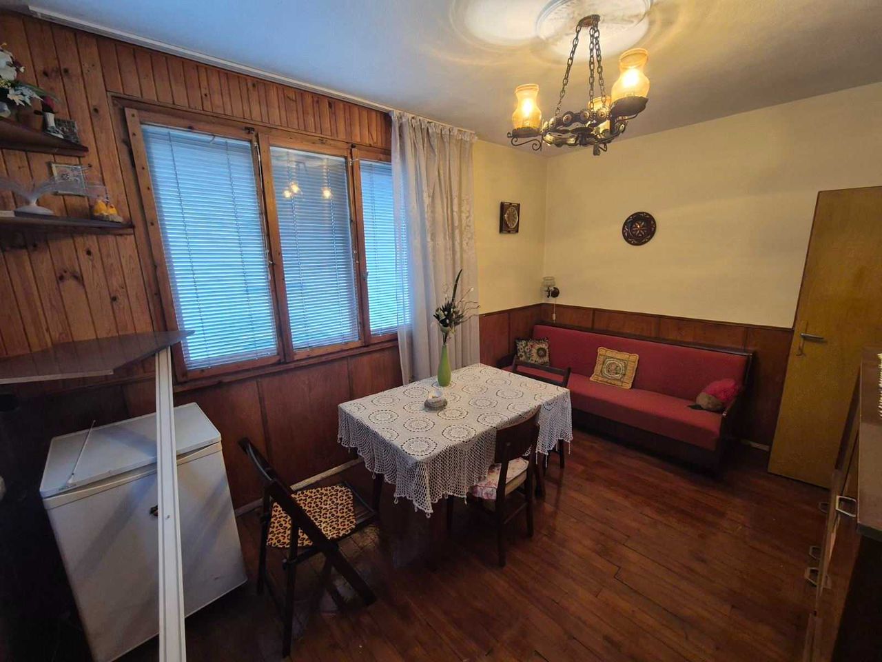 Продава се Етаж от къща в Тетевен - 94 кв.м за 407 €/кв.м - Снимка #4