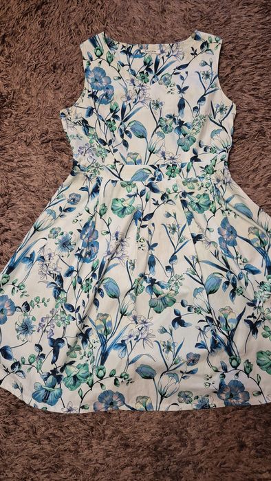 Лятна рокля на цветя