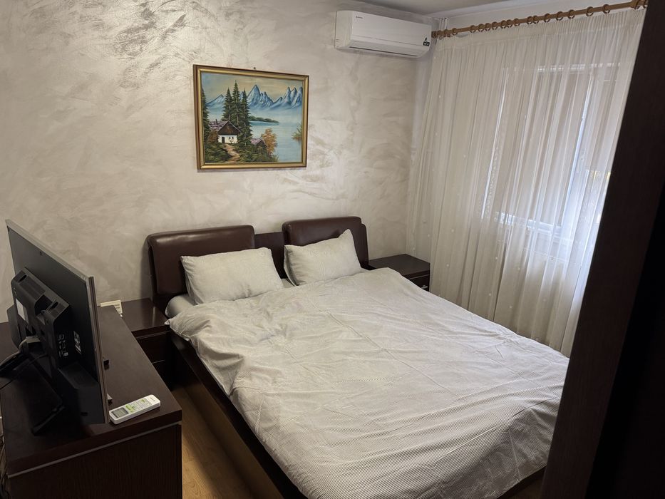 Inchiriez apartament 2 camere decomandat cu centrala ! Perioada lunga