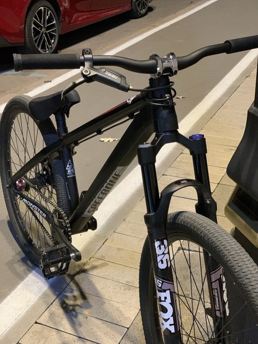 Велосипед дерт джамп