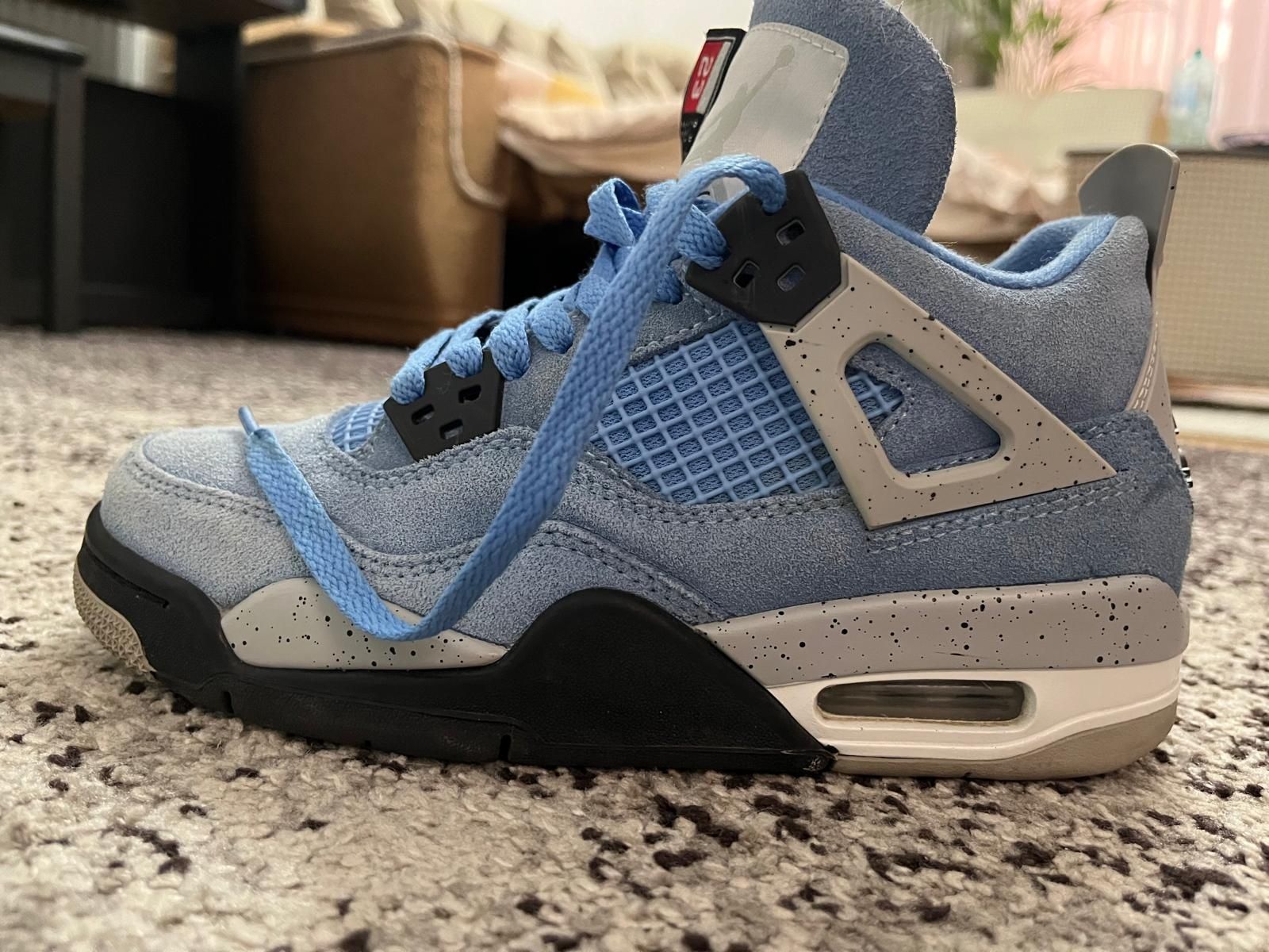 WMNS AIR  Jordan 4 Retro