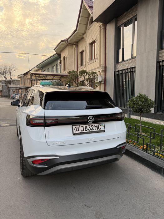 Volkswagen id 4 panarama tom