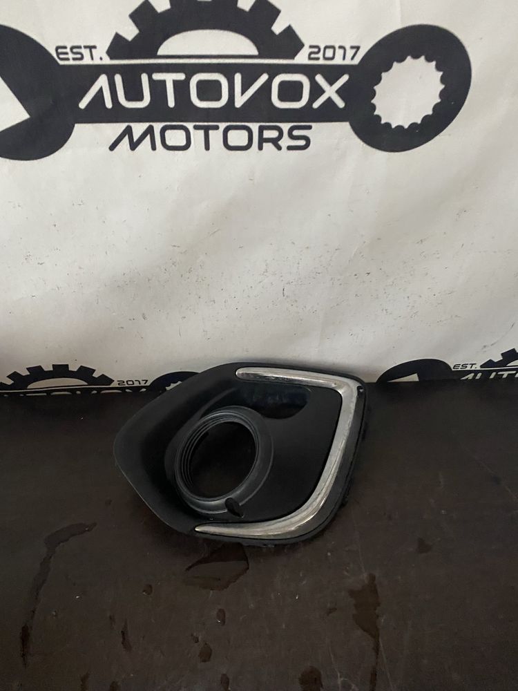 Grila proiector stanga Mitsubishi ASX