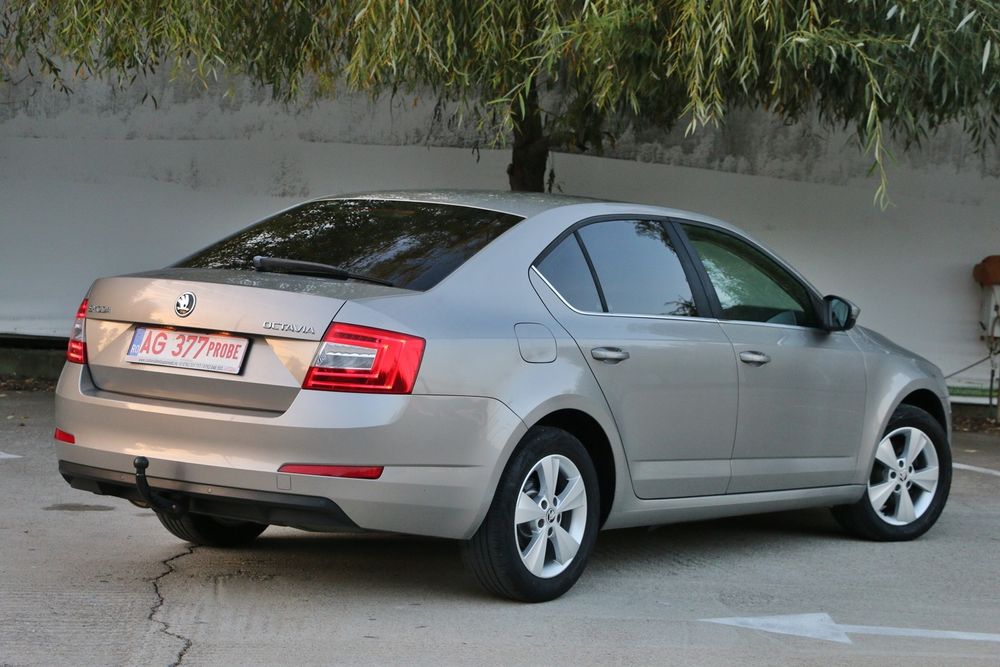 Octavia 1.4 Benzina. 140cp. Automată. Navi. Scaune Sport incalzite