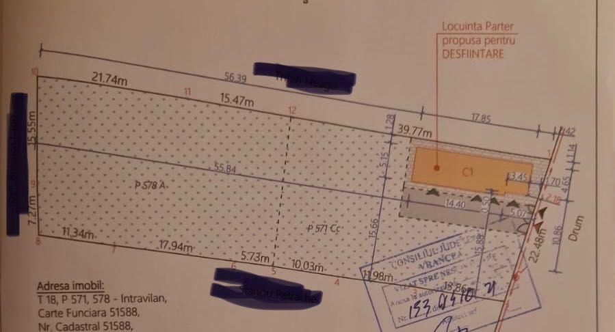 Vând teren cu fundație