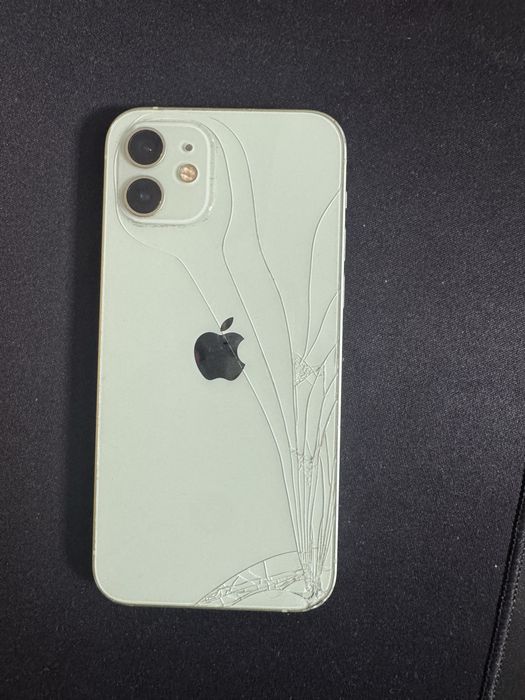 Iphone 12 pentru piese