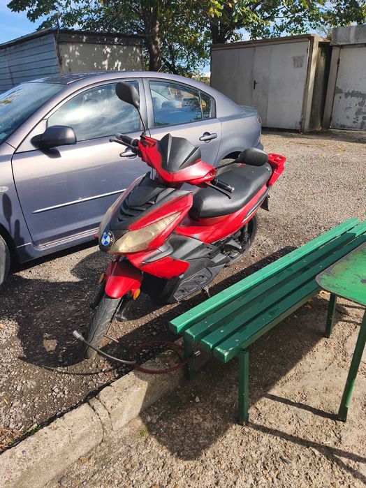 Продавам електрически мотопед.