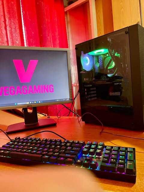 НОВ/гаранция Геймърски компютър – Ryzen 7 5700/RX 6600/16GB/NVMe 1TB