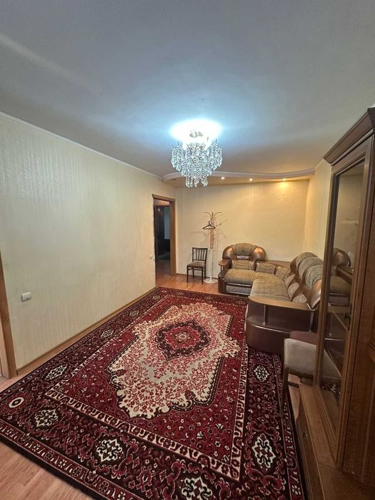 Продам 3 ком квартиру улучшенной планировки. Центр.