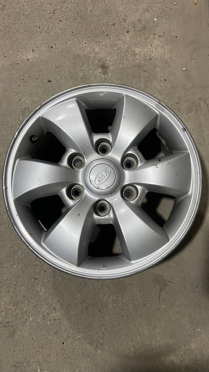 Kia Carnival 16 diska