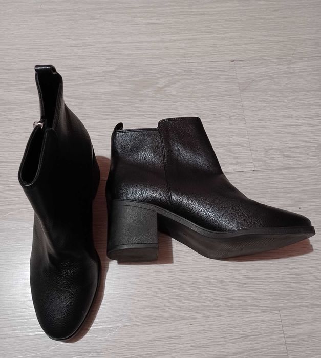 H&M нови черни кожени боти номер 38