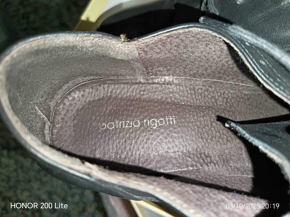 Ghete dama din piele