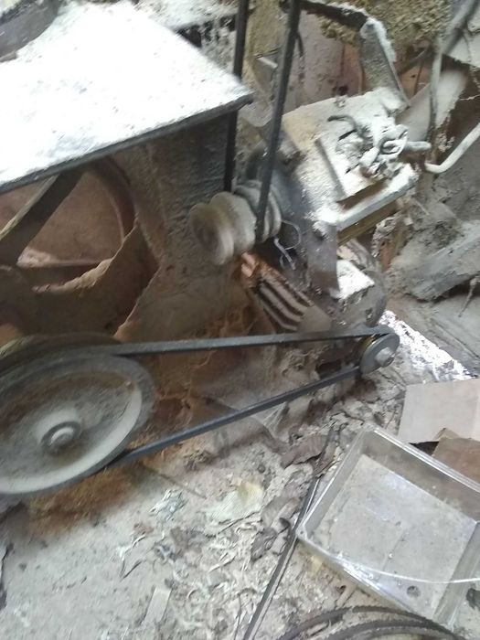 Банциг трифазен .