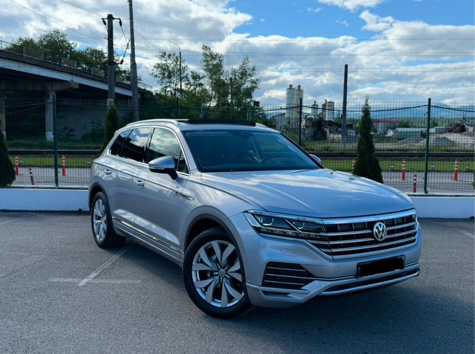 VW Touareg 3.0 d  2018/08