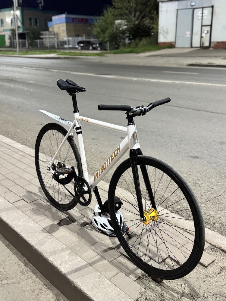 Продаю фикс (fixed gear). intro7tech