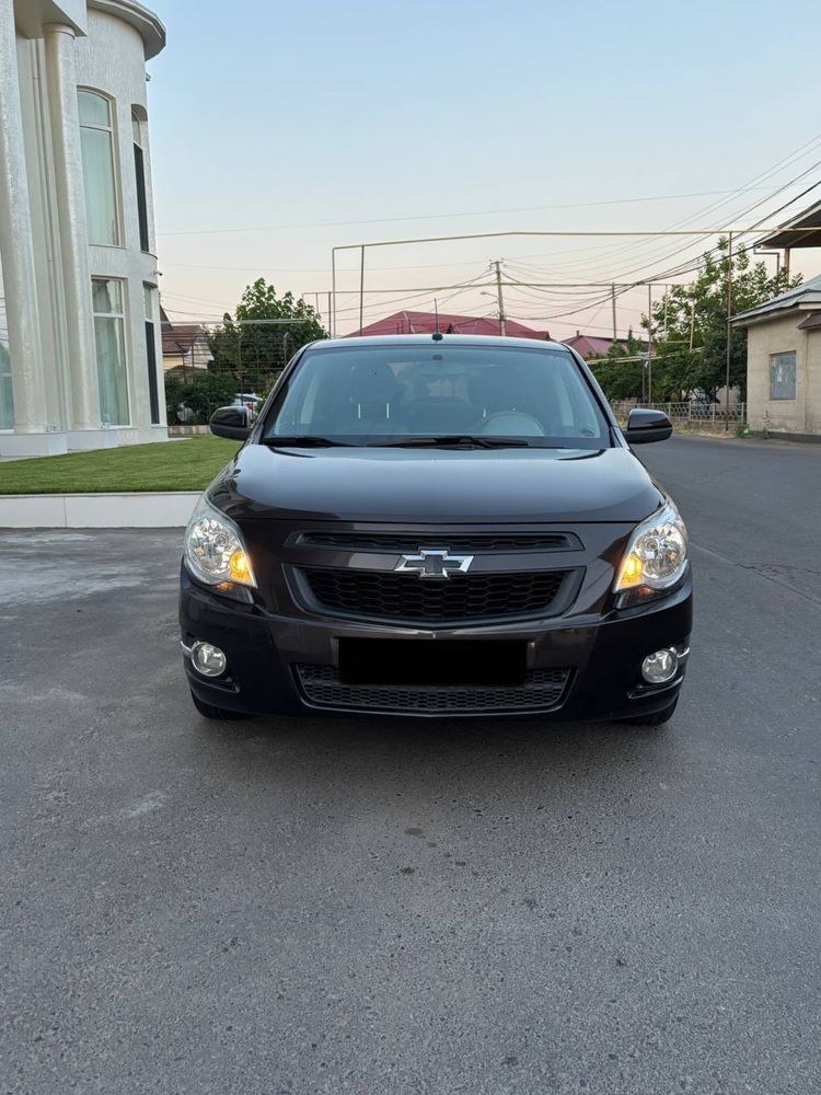 Cobalt chevrolet srochna sotiladi