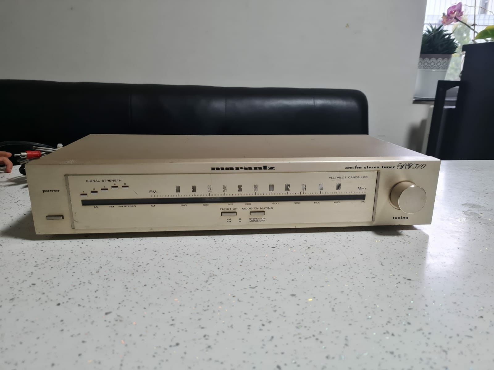 Tuner Marantz ST310