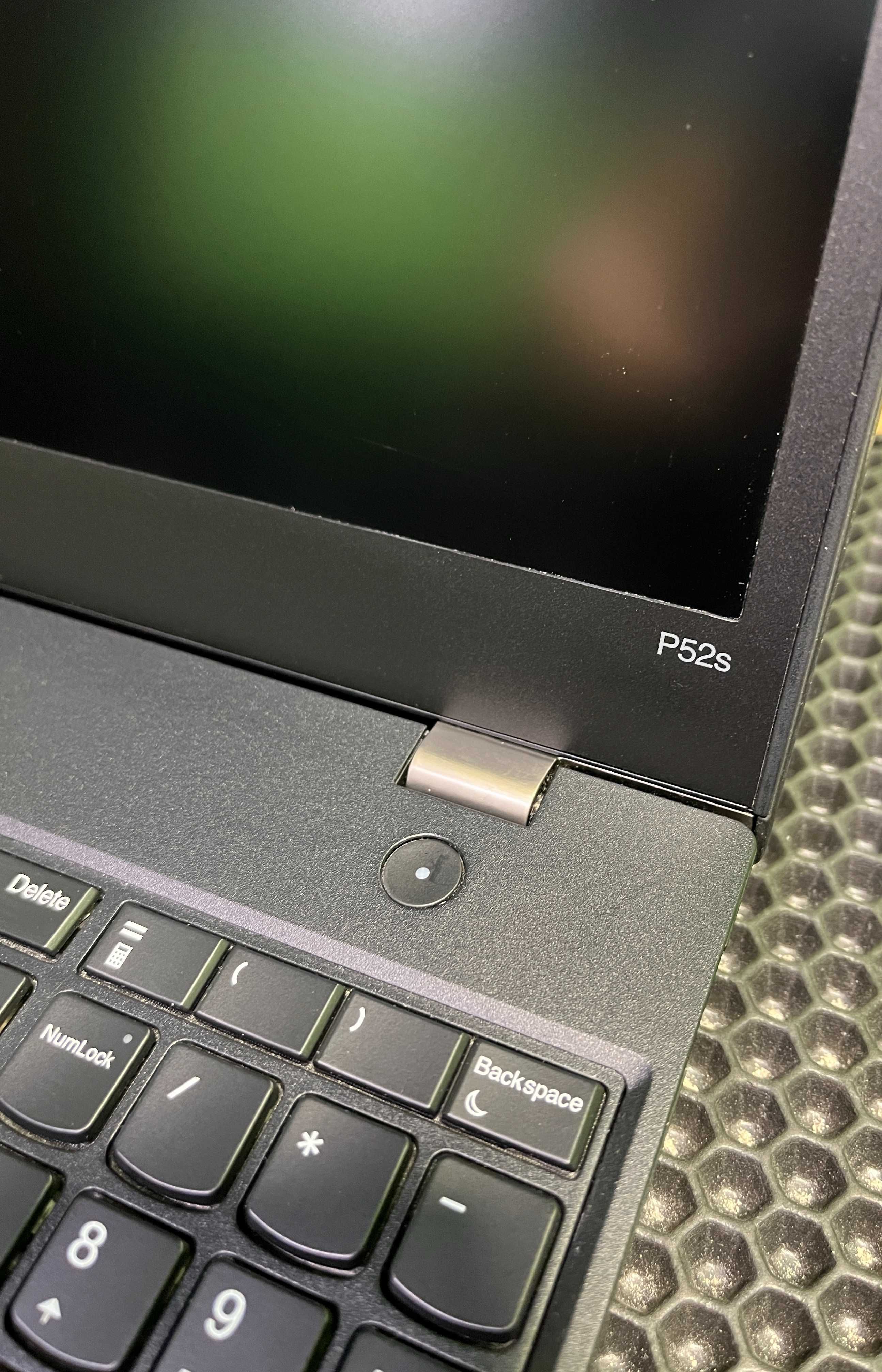 LENOVO THINKPAD P52S. Core i7-8560U 1.9/4.2GHz, 16/512 GB, Quadro P600